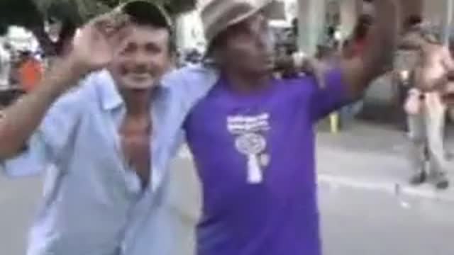 funny drunk! FUNNY VIDEOS! Two drunks FUNK DANCING WITH THE