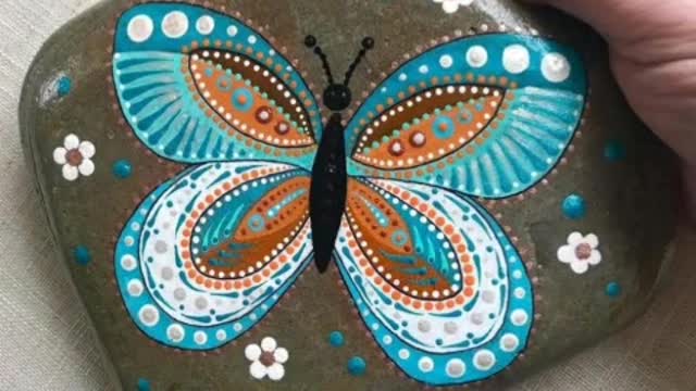 marvellous and Stunning floral rock stone painting ideas for beginners