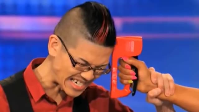 Most dangerous start and amazing man watch amazing videos 😱 #shorts #magic #bhfyp
