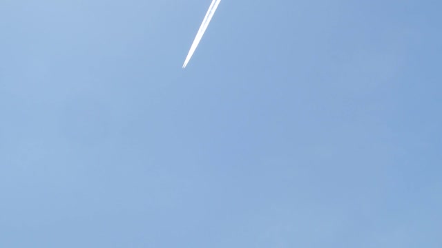 Live Chemtrails du 18.04.2022 dans le 04