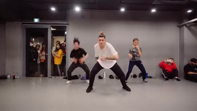 Girls Like You by Maroon 5 ft. Cardi B / Lia Kim Choreography