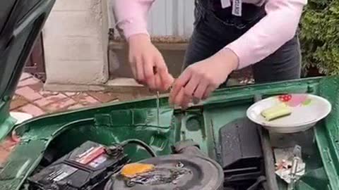 Пожарила яйца в жигулях ЖЕСТЬ