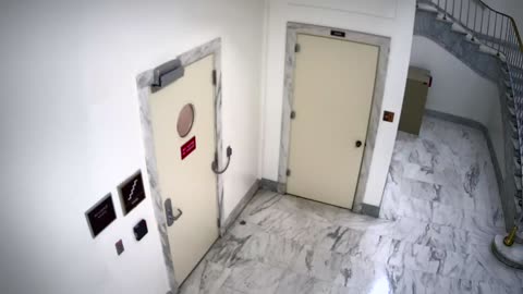 6130RHOBGRRGST4Stairwell4_2021-01-06_05h00min01s667ms.mp4