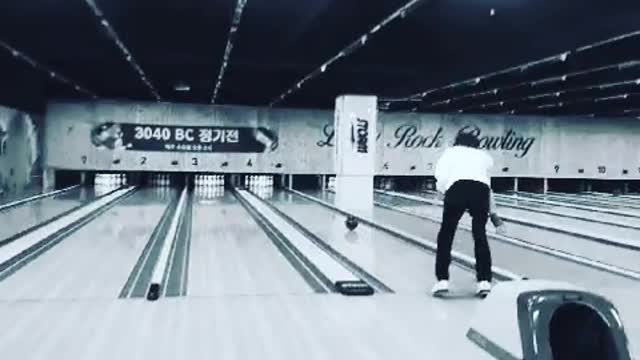 Bowling video full of fighting!!