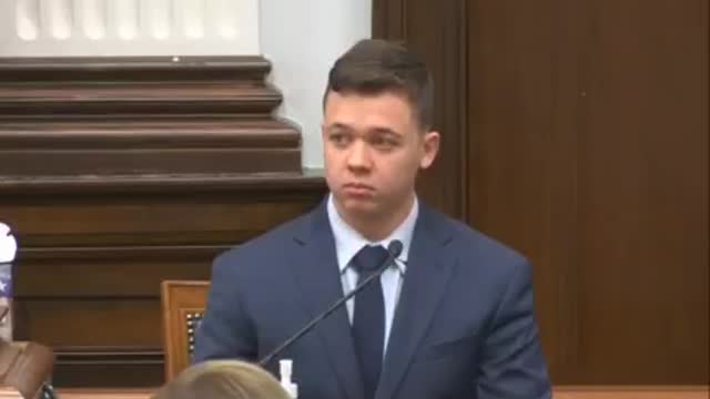 Kyle Rittenhouse takes the stand and gives his evidence.