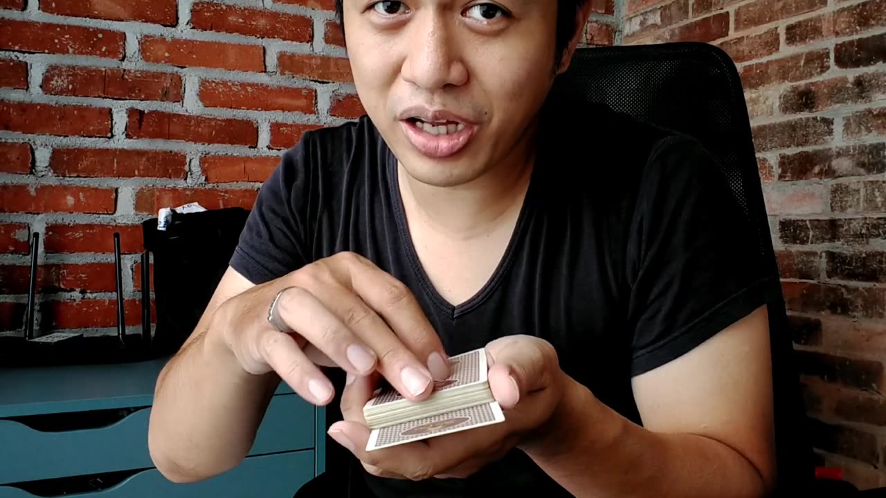 BASIC CARD MAGIC TRICKS HOW TO FORCE A CARD TO BE SELECTED PART 2