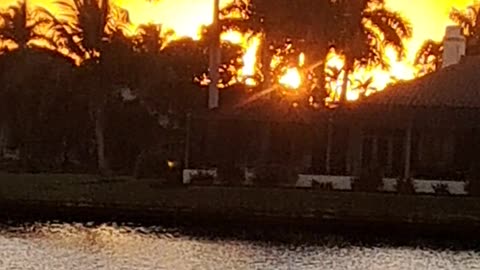 Sun set in Naples, but we need to set the rising sun of the CCP. 2/6/24 Fl