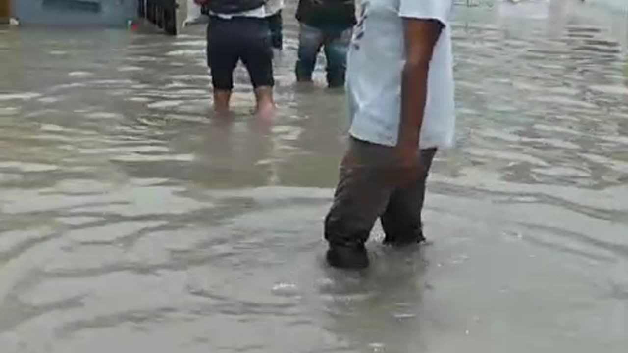 Dubai in rain