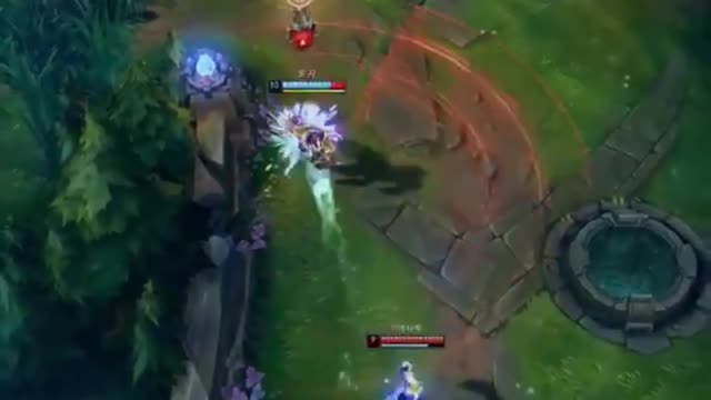 League of Legends players make bold moves