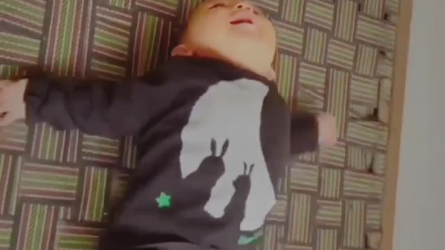MOST VIRAL BABY VIDEO|| ROLL AND ROLL BABY