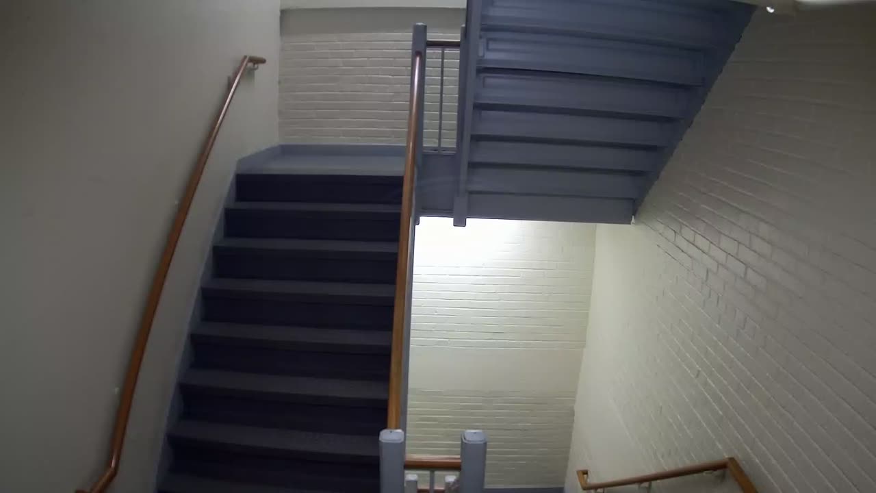 3881FHOB03Stair6_2021-01-06_23h20min01s693ms.mp4