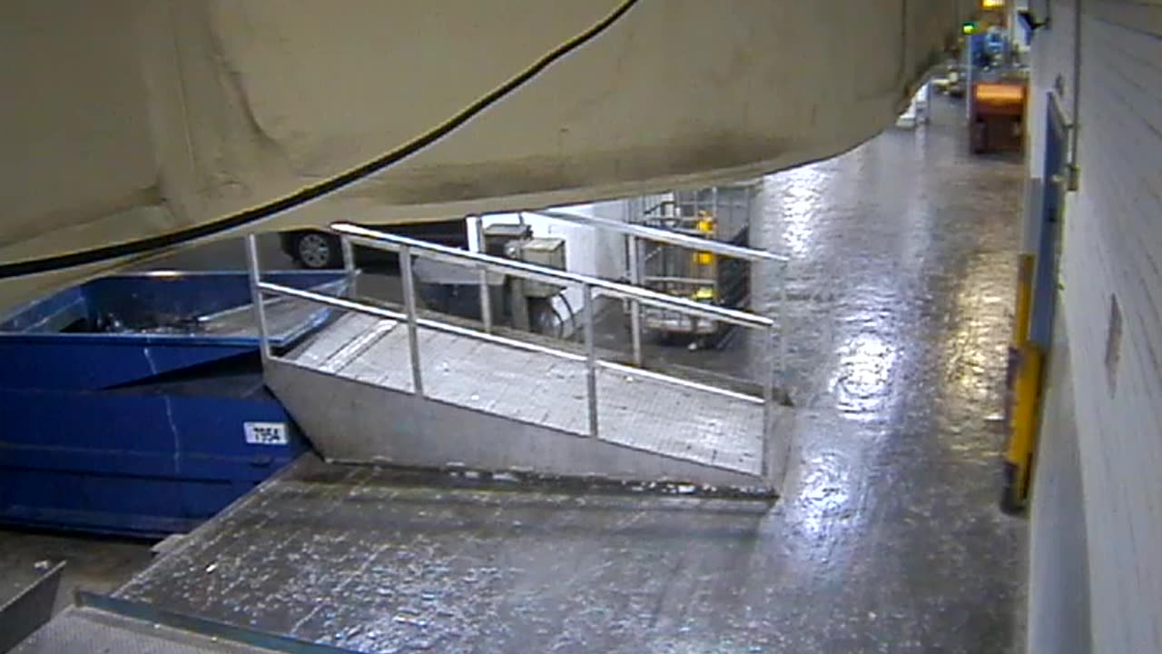 3803FHOBBALoadingDock_2021-01-06_08h00min01s140ms.mp4