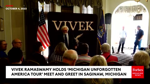 LETS TAKE A COUPLE QUESTIONS- VIVEK RAMASWAMY ANSWERS VOTER QUESTIONS AT MICHIGAN TOWN HALL