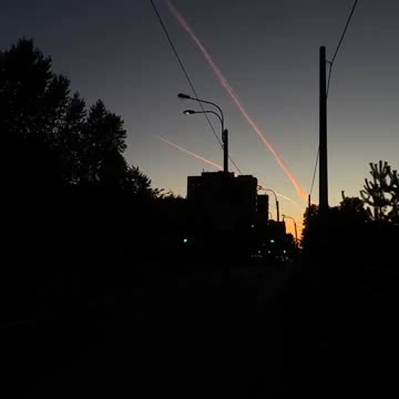 Russia: Air Defense System activate in Saint Petersburg.