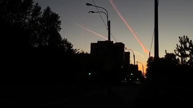 Russia: Air Defense System activate in Saint Petersburg.