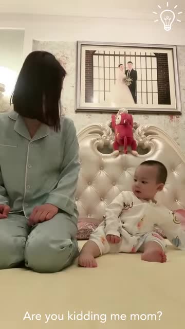 This baby's reaction is priceless 😂