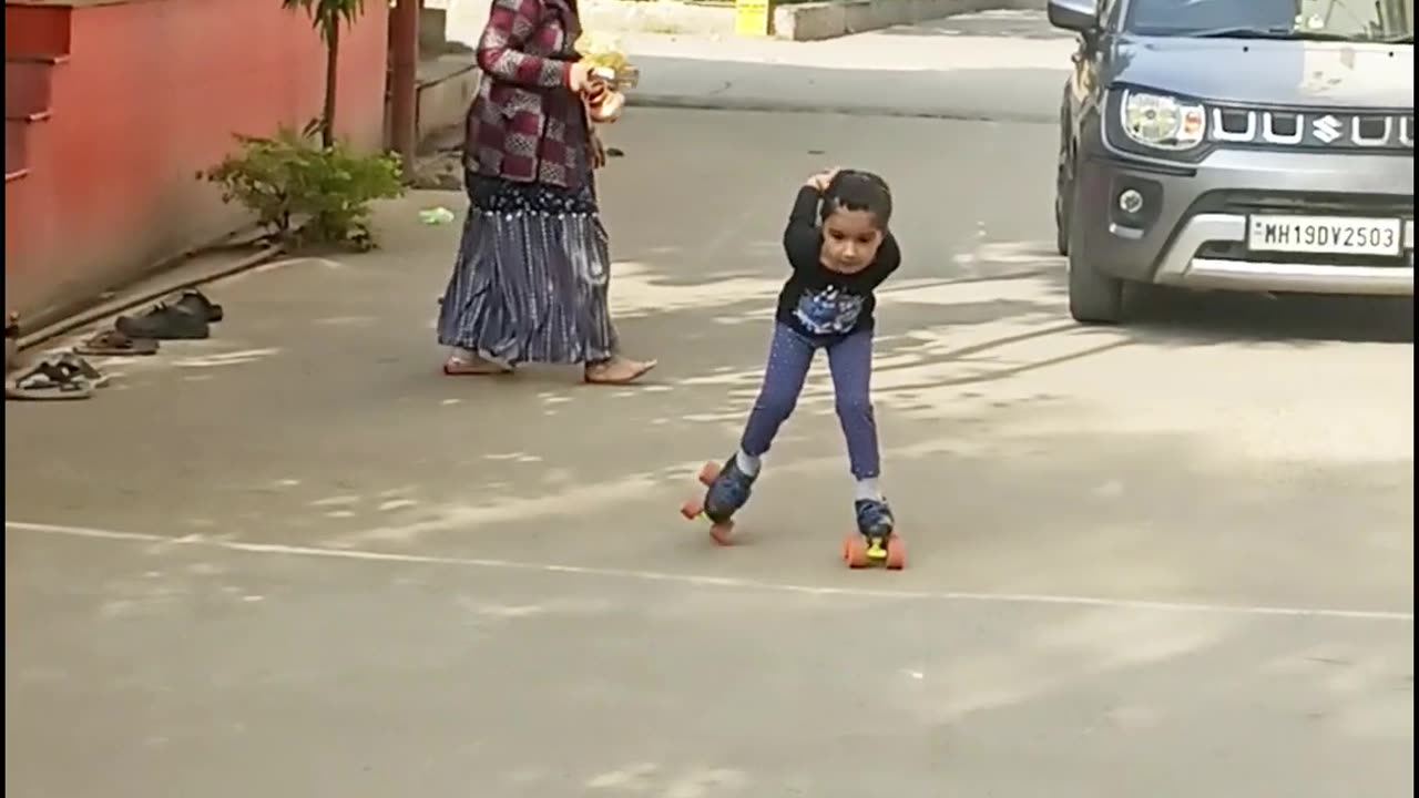 Body bend practice while skating | Skating |Skating Girl | #rumble #skater #Harshalidhankhola