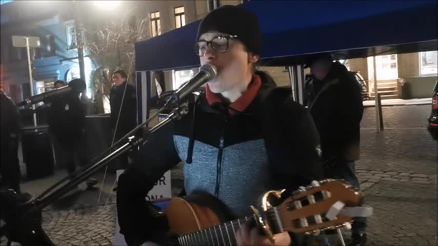 YANN SONG KING - AM MONTAG WILL MEIN SÜSSER... - KAMENZ, Kundgebung, Markt, 11 03 2022