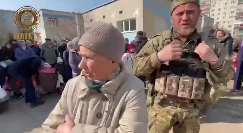 Chechen troops deliver humanitarian aid and check on the wellbeing of the civilians