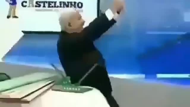 crazy journalist_meme