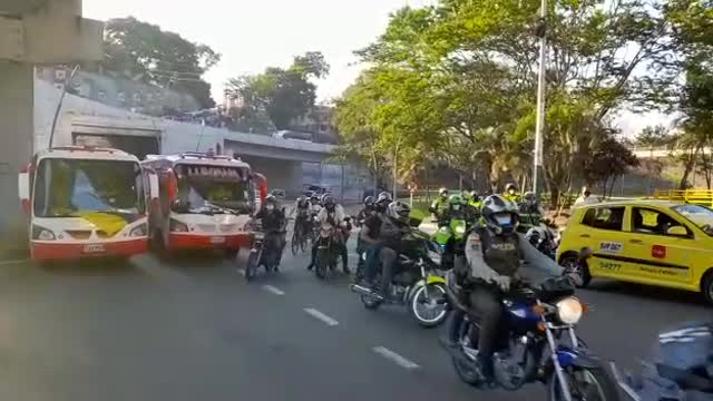 Paro de buses y taxis - intercambiador de Fátima