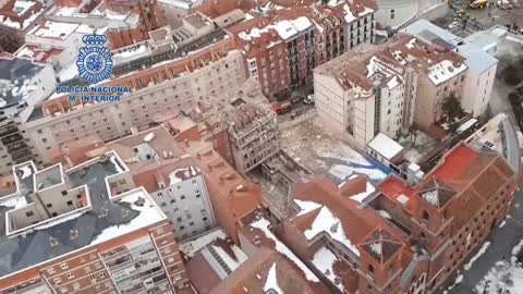 Un barrio en vilo y un despliegue de 120 agentes por la explosión de la calle Toledo