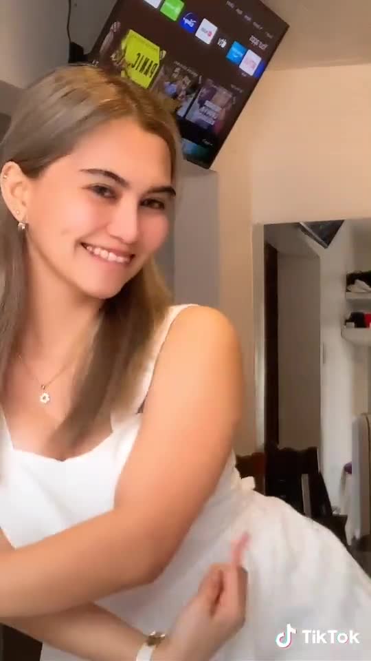 Ohhh my neck neck neck lol