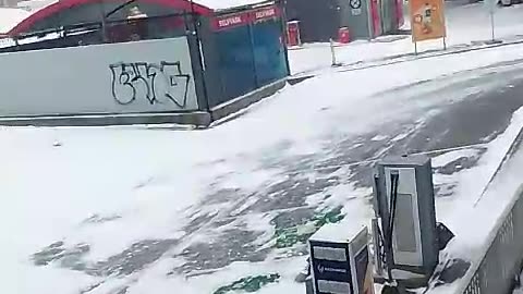 SNOW FALL
