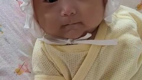 Baby whose English song is exciting