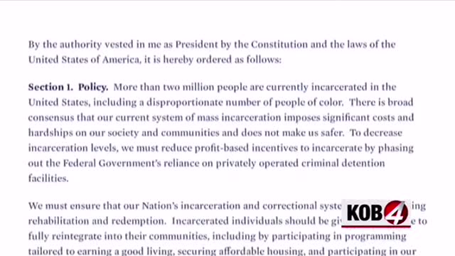 Biden bans private prisons
