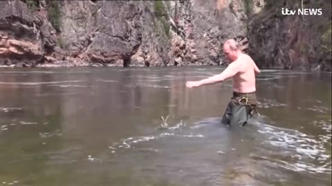 Vacationing with Vladimir Putin _ ITV News_1