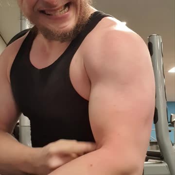 Zercher Squats > Front Squats. Fight me.