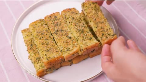 Best garlic bread recipe: Make garlic toast