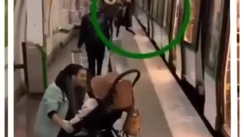 Scary subway video with a happy ending