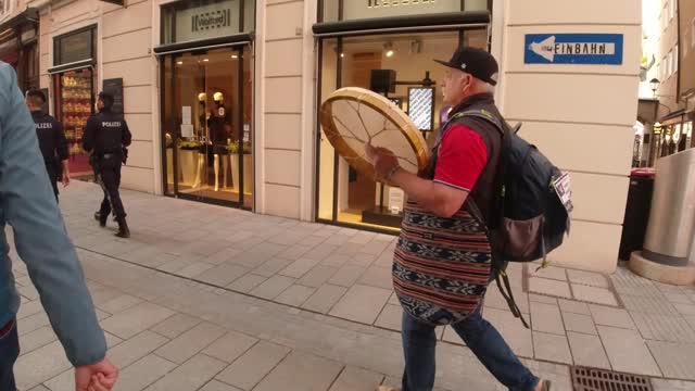 2021.04.26 - Demonstrativer-Spaziergang gegen die Covid Verordnungen