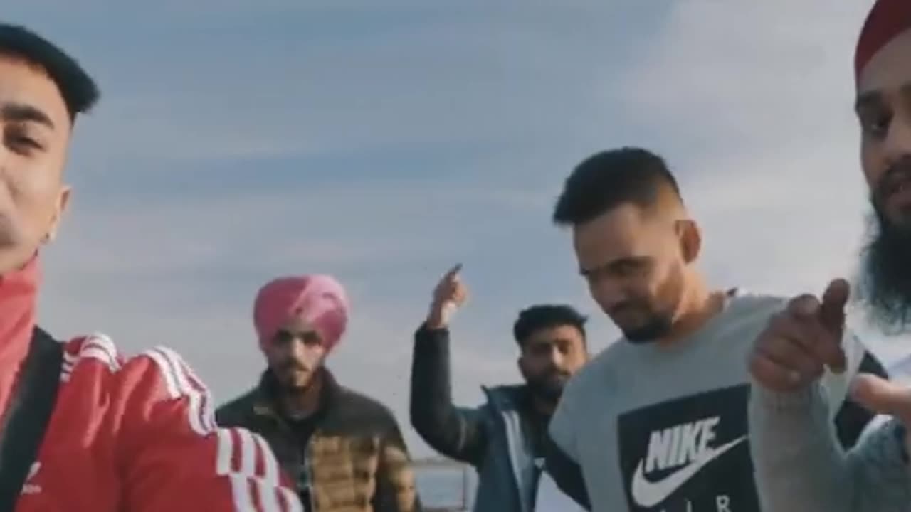 WHY Are AP DHILLION and GURINDER GILL Not Making Songs Together Now!😱 |