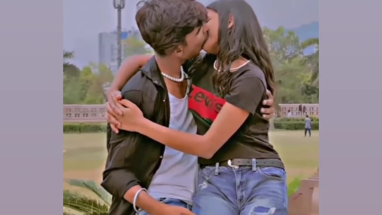 #kissingvideo#lovely romantic love video##MCrapper#