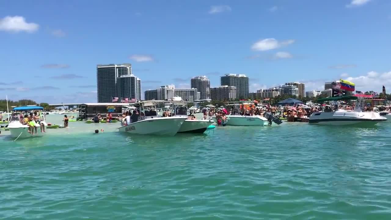 Amazing Boat Rentals at Miami Beach