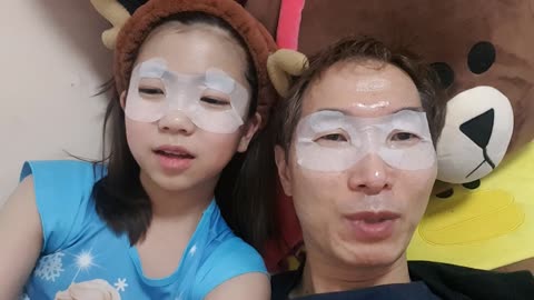 Eye pack with my daughter