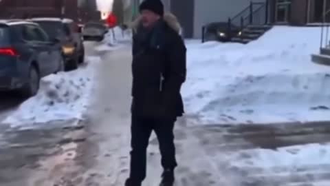 Man Steals Flag from 13 year old Canadian girl in Ottawa