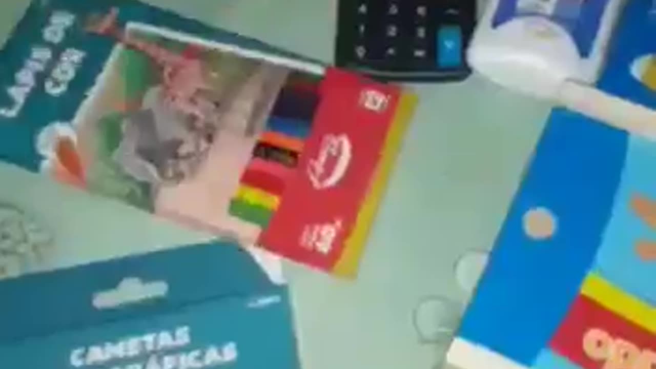 Cidadã Agradece ao Governo Federal em 2022 pelo KIT Educação