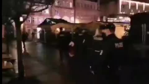 🔴[NIEMCY] GESTAPO ARESZTUJE MIKOŁAJA ZA BRAK MASECZKI
