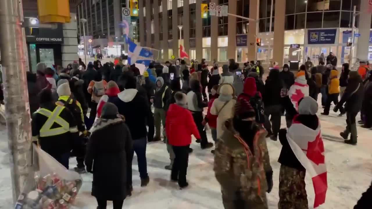 CANADA FREEDOM PROTEST - The fake news (mainstream media) chased off by protesters in Ottawa