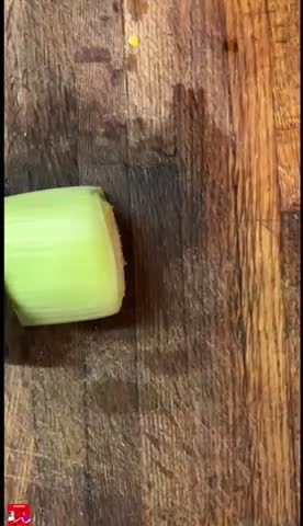 MICROWAVE CORN HACK! COMMENT YOUR FAVORITE FOOD HACKS!