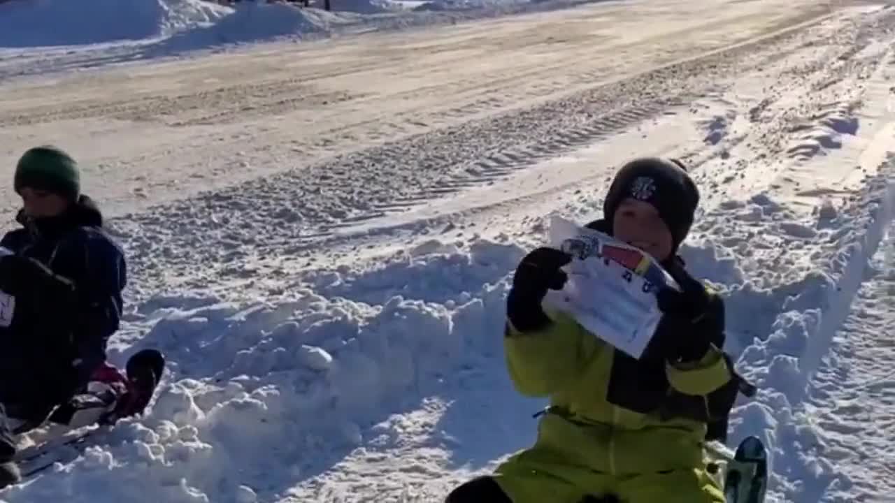 Canadian children also participate in the Freedom Convoy