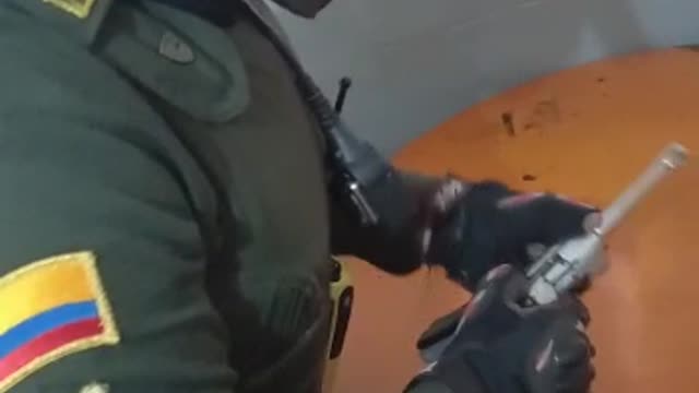 cae con arma del ejercito alemán