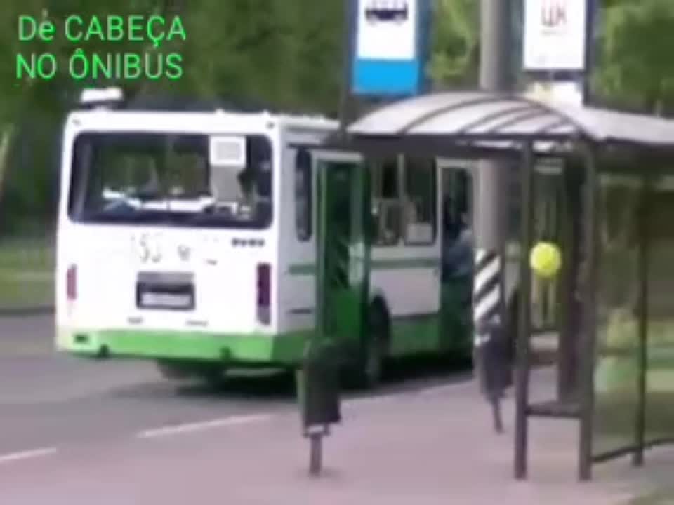 De cabeça no busão