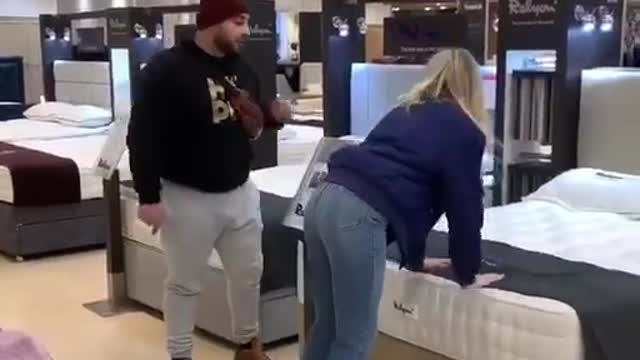 Honey, let's test this BED before purchasing it