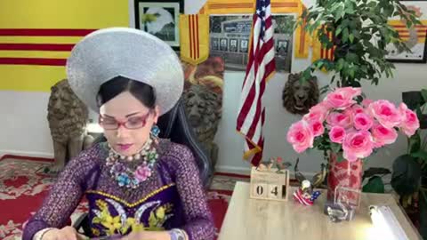 Lisa Pham Khai Dân Trí Ngày 4 2 2021