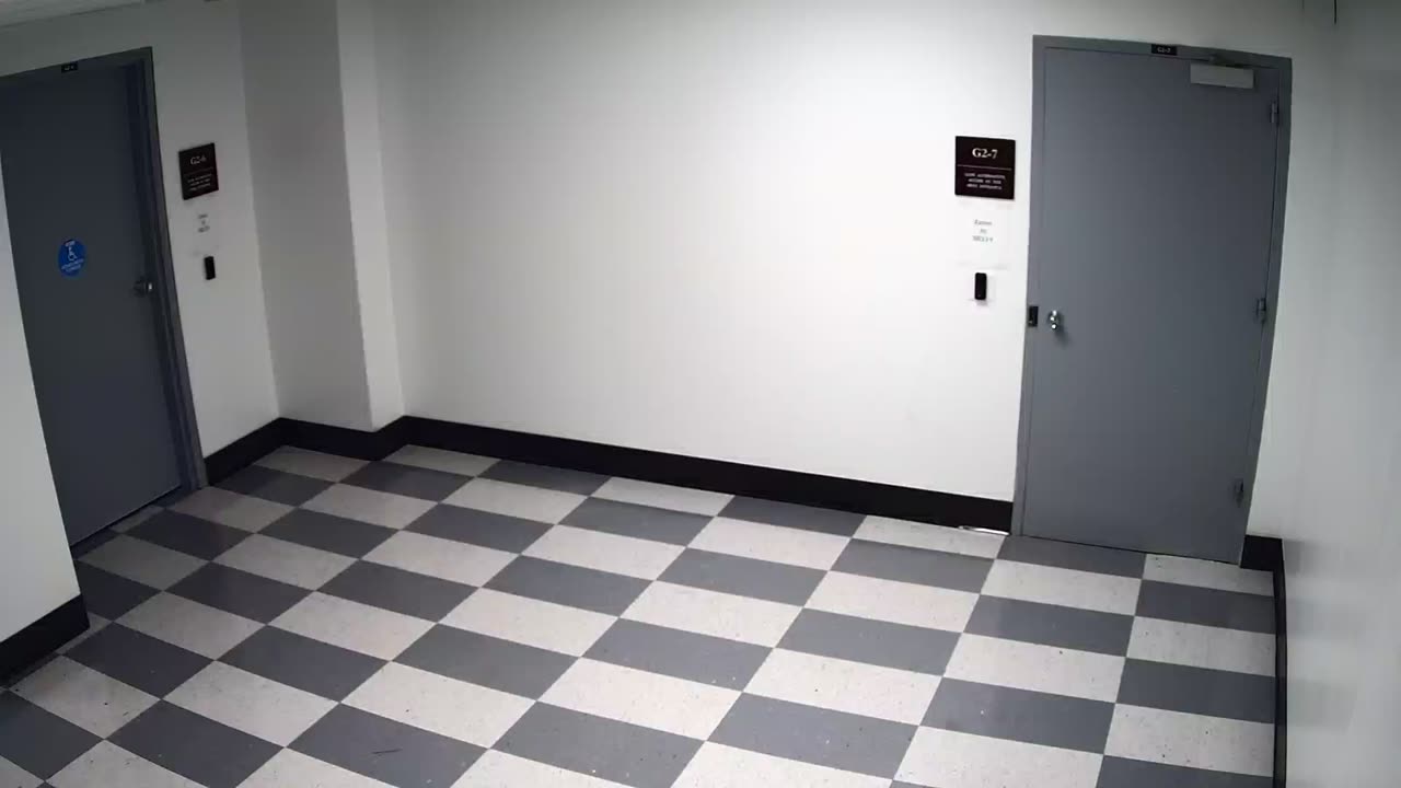 6138RHOBG2G2-27_2021-01-06_13h20min01s263ms.mp4